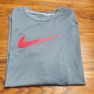 Nike dri fit t-shirt